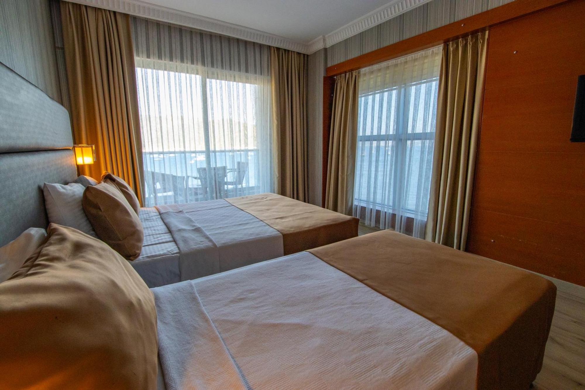 Point Beach Hotel Μαρμαρίς Εξωτερικό φωτογραφία